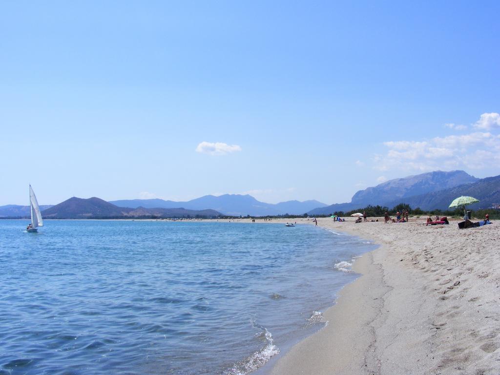 Vila Rotonda Sul Mare Budoni Exteriér fotografie